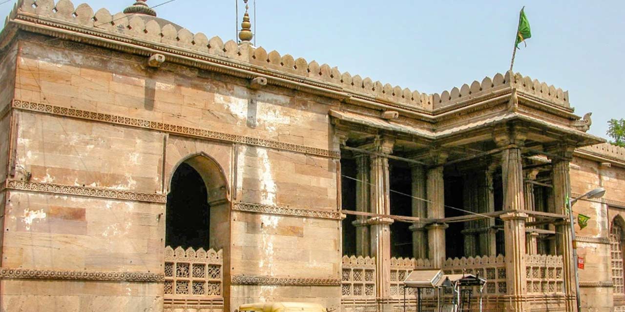 ahmad-shahs-tomb-img